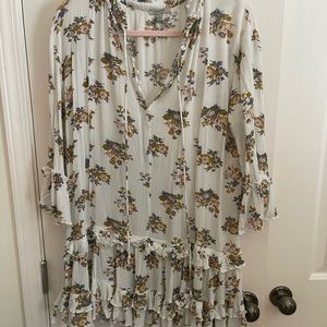 Jodifl Floral Tunic with Ruddle Bottom